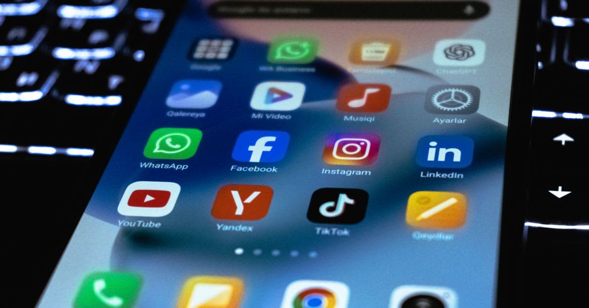 React vs Angular for Enterprise Apps: How to Choose