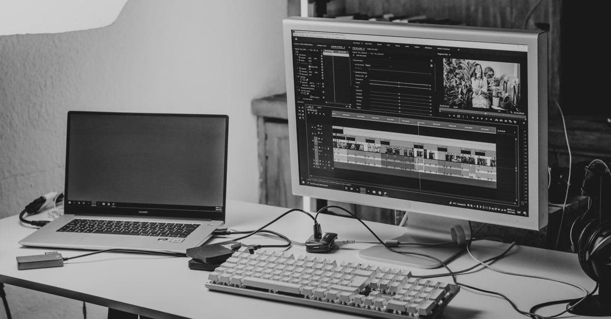 Thin Client vs Desktop PC Cost: Business Guide